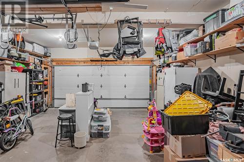 1003 Korol Crescent, Saskatoon, SK - Indoor Photo Showing Garage