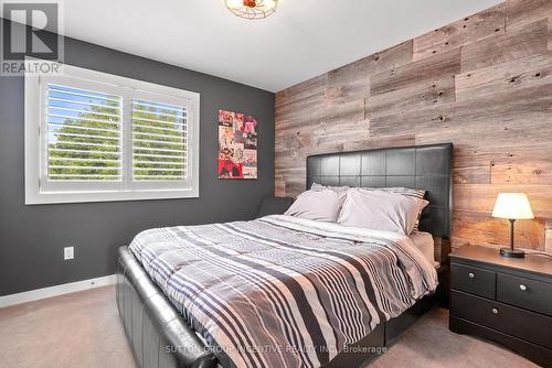 126 Tunbridge Road, Barrie, ON - Indoor Photo Showing Bedroom