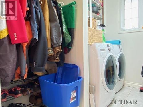 43 Radisson Cres, Kapuskasing, ON - Indoor Photo Showing Laundry Room