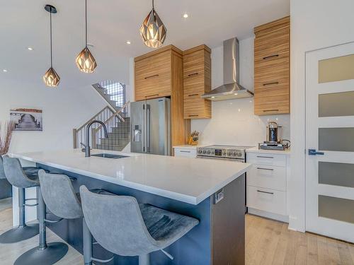 Cuisine - 101 Rue Georges-Estu, Lavaltrie, QC - Indoor Photo Showing Kitchen With Upgraded Kitchen