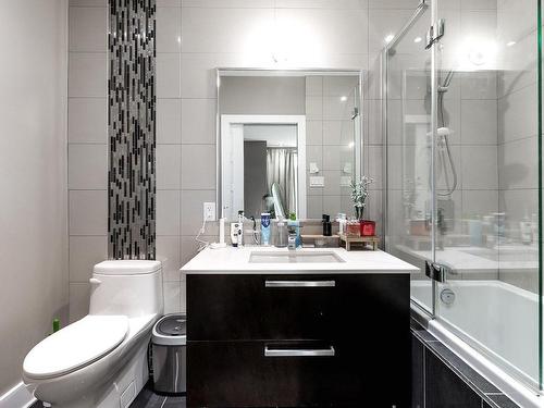 Ensuite bathroom - 3598 Ch. De La Côte-De-Liesse, Mont-Royal, QC - Indoor Photo Showing Bathroom