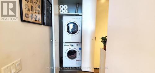 3908 - 5 St Joseph Street, Toronto, ON - Indoor Photo Showing Laundry Room