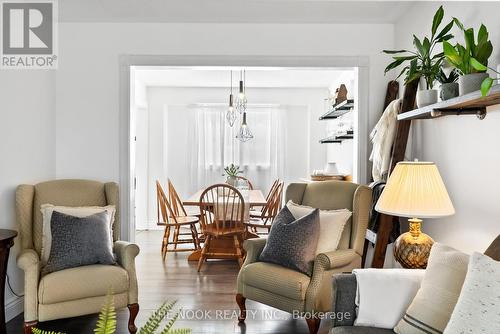 30 Kershaw Street, Clarington, ON - Indoor Photo Showing Living Room