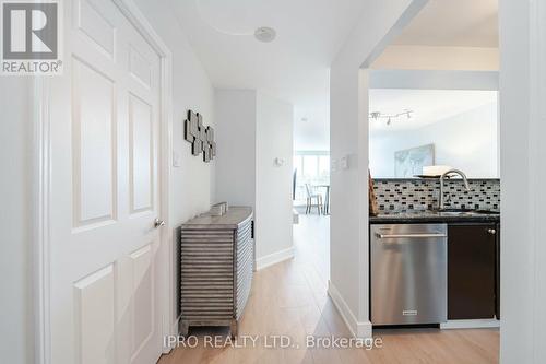 207 - 2285 Lake Shore Boulevard W, Toronto, ON - Indoor Photo Showing Other Room