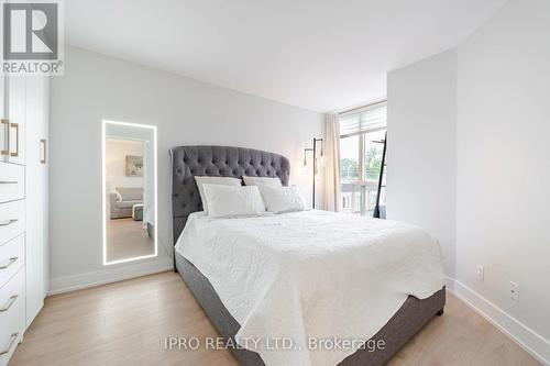 207 - 2285 Lake Shore Boulevard W, Toronto, ON - Indoor Photo Showing Bedroom