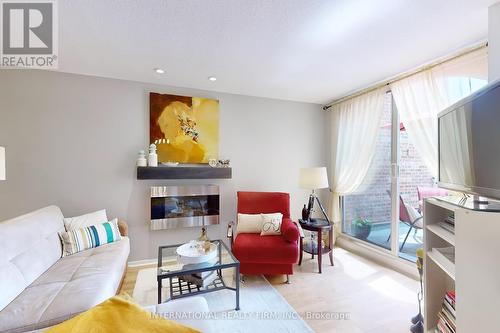 311 - 16A Elgin Street, Markham (Thornhill), ON - Indoor Photo Showing Living Room