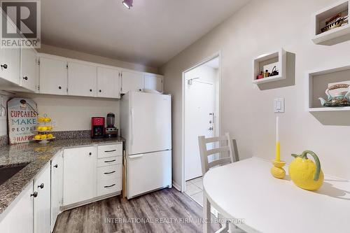 311 - 16A Elgin Street, Markham (Thornhill), ON - Indoor Photo Showing Kitchen