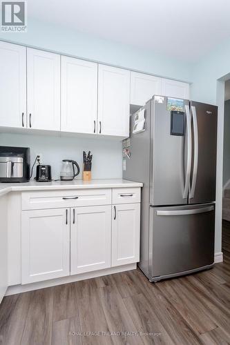 100 - 700 Osgoode Drive, London, ON - Indoor Photo Showing Kitchen