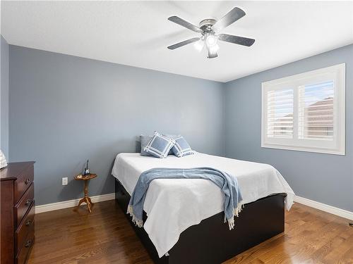 34 Teramo Court, Hamilton, ON - Indoor Photo Showing Bedroom