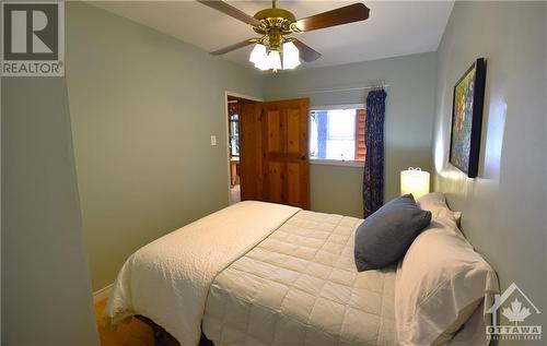 117 Bay Street, Carleton Place, ON - Indoor Photo Showing Bedroom