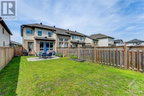 377 Memorial Grove, Ottawa, ON - Outdoor