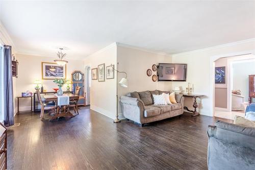 475 Mayzel Road, Burlington, ON - Indoor Photo Showing Living Room