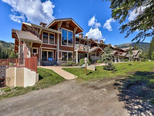 51-5005 Valley Drive, Kamloops, BC - Outdoor With Facade