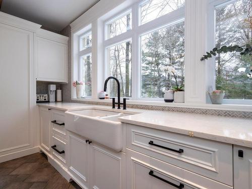 Kitchen - 9 Place D'Harques, Lorraine, QC - Indoor Photo Showing Kitchen