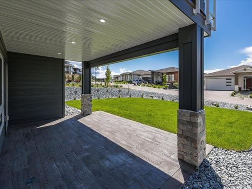 2163 Kentucky Crescent, Kelowna, BC - Outdoor With Deck Patio Veranda With Exterior