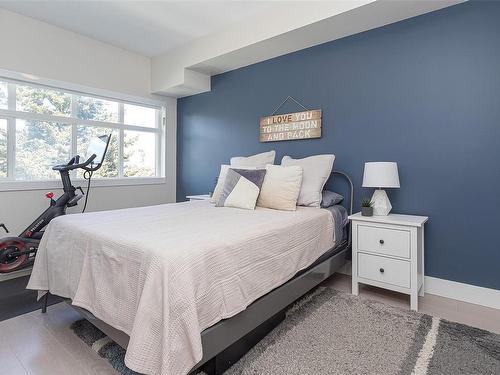 406-1450 Glentana Rd, View Royal, BC - Indoor Photo Showing Bedroom