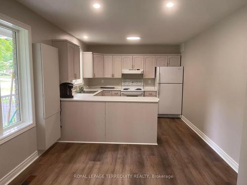 Main-683 Pinewood Dr, Peterborough, ON - Indoor Photo Showing Kitchen With Double Sink