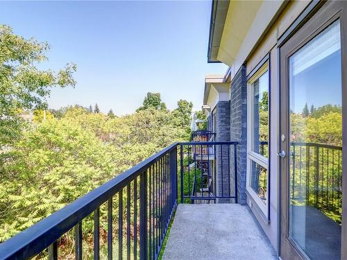313-555 Franklyn St, Nanaimo, BC - Outdoor With Exterior