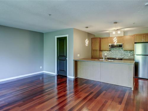 313-555 Franklyn St, Nanaimo, BC - Indoor Photo Showing Kitchen