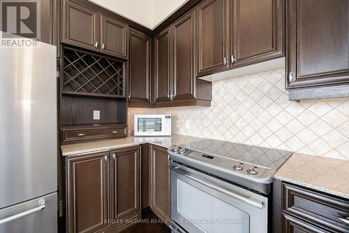 2004 - 1665 The Collegeway, Mississauga (Erin Mills), ON - Indoor Photo Showing Kitchen With Stainless Steel Kitchen