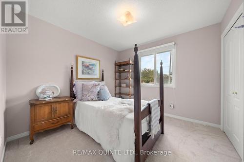 2 Hilton Place, Belleville, ON - Indoor Photo Showing Bedroom