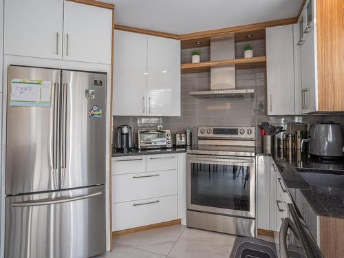 Kitchen - 641 162E Rue, Saint-Georges, QC - Indoor Photo Showing Kitchen With Upgraded Kitchen