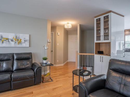 Living room - 641 162E Rue, Saint-Georges, QC - Indoor Photo Showing Living Room