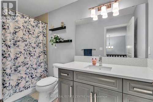 140 Oak Park Drive, Waterloo, ON - Indoor Photo Showing Bathroom