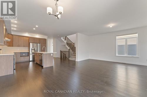 92 Big Dipper Street, Ottawa (Gloucester), ON - Indoor Photo Showing Kitchen