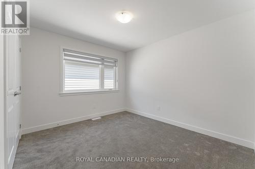 92 Big Dipper Street, Ottawa (Gloucester), ON - Indoor Photo Showing Other Room