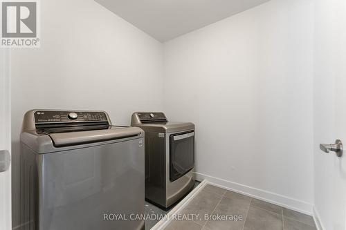 92 Big Dipper Street, Ottawa, ON - Indoor Photo Showing Laundry Room