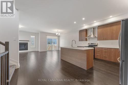 92 Big Dipper Street, Ottawa (Gloucester), ON - Indoor Photo Showing Kitchen