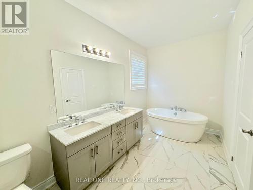 2459 Saw Whet Boulevard, Oakville (Glen Abbey), ON - Indoor Photo Showing Bathroom