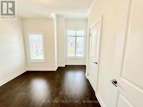 2459 Saw Whet Boulevard, Oakville (Glen Abbey), ON - Indoor Photo Showing Other Room