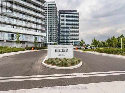 404 - 4655 Metcalfe Avenue, Mississauga, ON - Outdoor With Facade