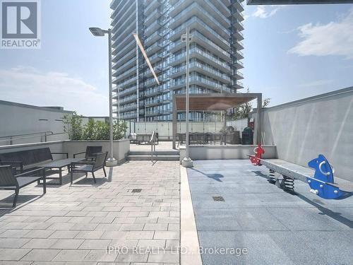 404 - 4655 Metcalfe Avenue, Mississauga, ON - Outdoor