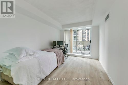 506 - 7 Michael Power Place, Toronto (Islington-City Centre West), ON - Indoor Photo Showing Bedroom