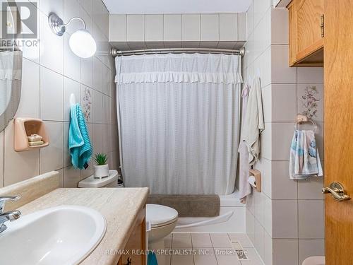 12 Fonthill Place, Toronto, ON - Indoor Photo Showing Bathroom