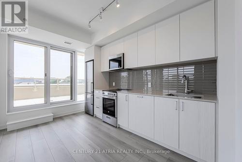 406 - 1787 St Clair Avenue W, Toronto, ON - Indoor Photo Showing Kitchen