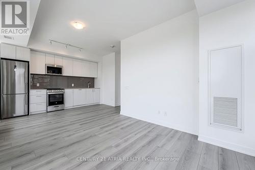 406 - 1787 St Clair Avenue W, Toronto, ON - Indoor Photo Showing Kitchen