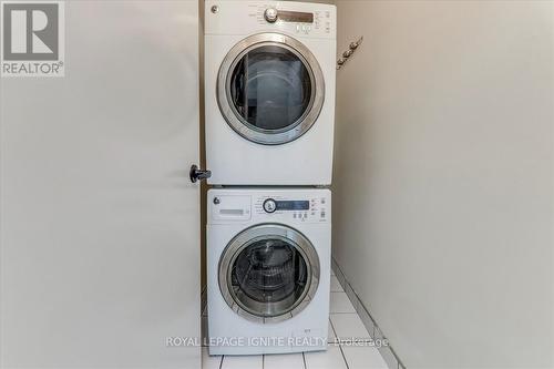 111 - 3560 St. Clair Avenue E, Toronto, ON - Indoor Photo Showing Laundry Room