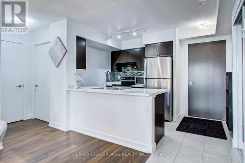 214 - 1346 Danforth Road, Toronto, ON - Indoor Photo Showing Kitchen