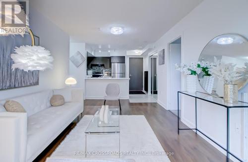 214 - 1346 Danforth Road, Toronto, ON - Indoor Photo Showing Living Room