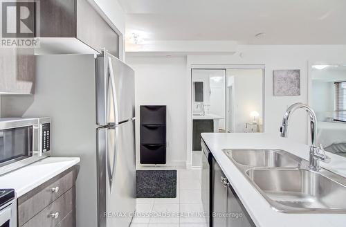 214 - 1346 Danforth Road, Toronto, ON - Indoor Photo Showing Kitchen With Double Sink