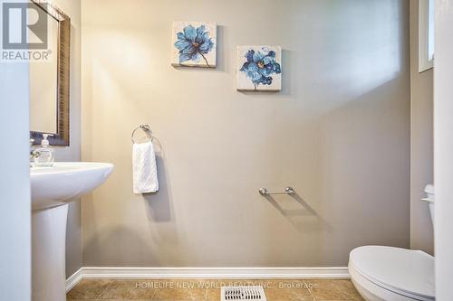 1716 Arborwood Drive, Oshawa, ON - Indoor Photo Showing Bathroom