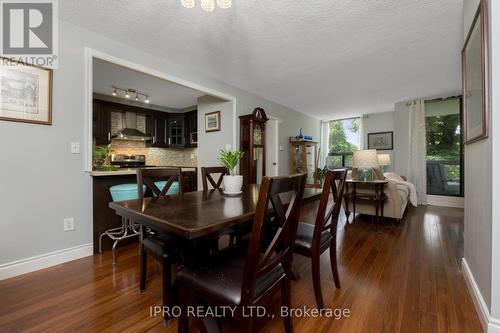 219 - 50 Mississauga Valley Boulevard, Mississauga, ON - Indoor Photo Showing Dining Room