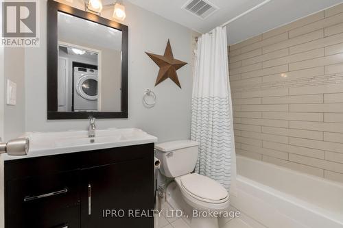 219 - 50 Mississauga Valley Boulevard, Mississauga, ON - Indoor Photo Showing Bathroom