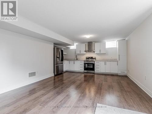 1055 Purus Path, Pickering, ON - Indoor Photo Showing Kitchen