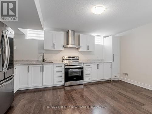 1055 Purus Path, Pickering, ON - Indoor Photo Showing Kitchen