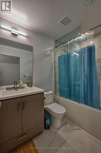 1021 - 38 Honeycrisp Crescent, Vaughan, ON - Indoor Photo Showing Bathroom